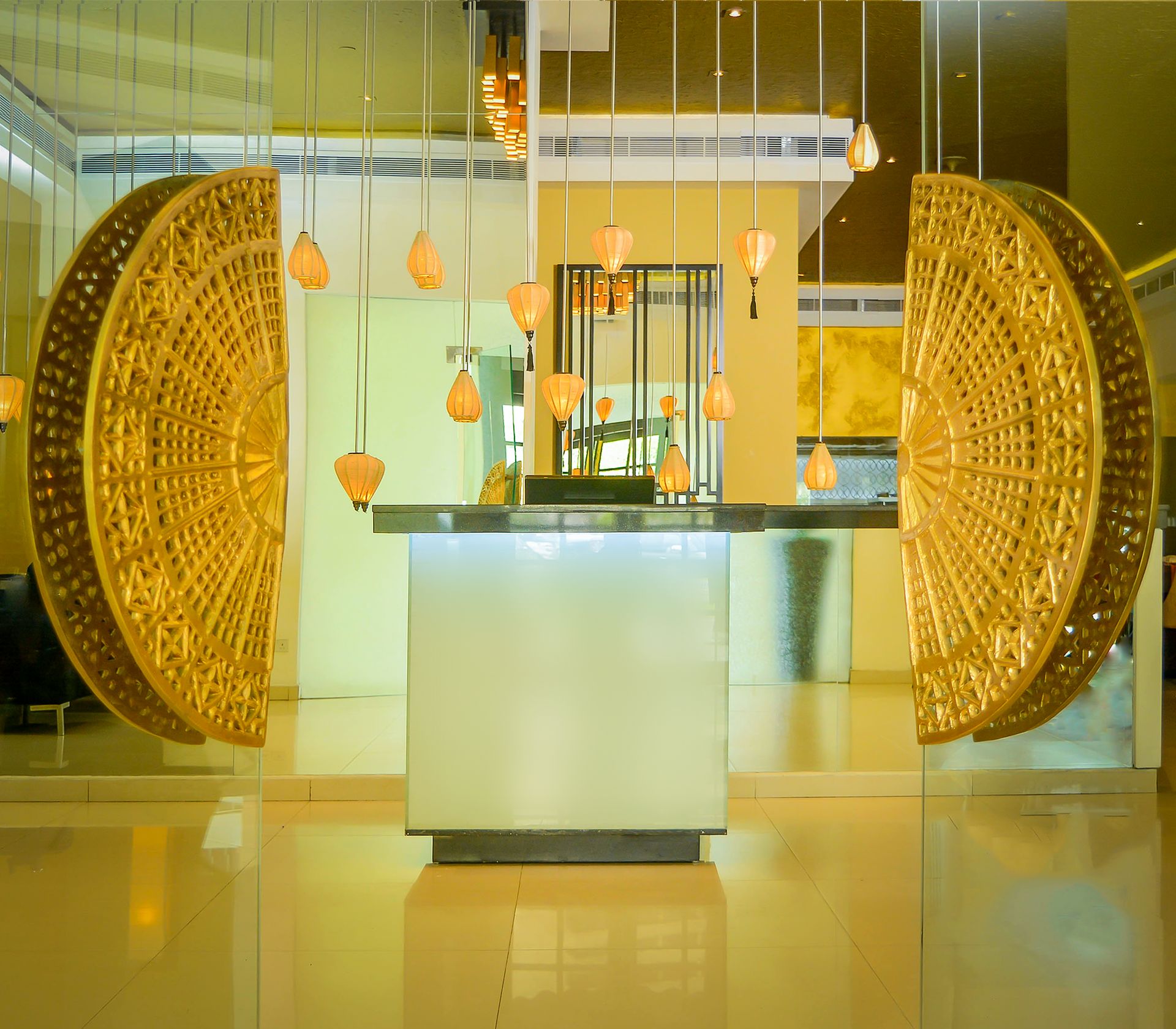 Beautiful, chic interior at Yue Chuan restaurant at The Kingsbury Hotel
