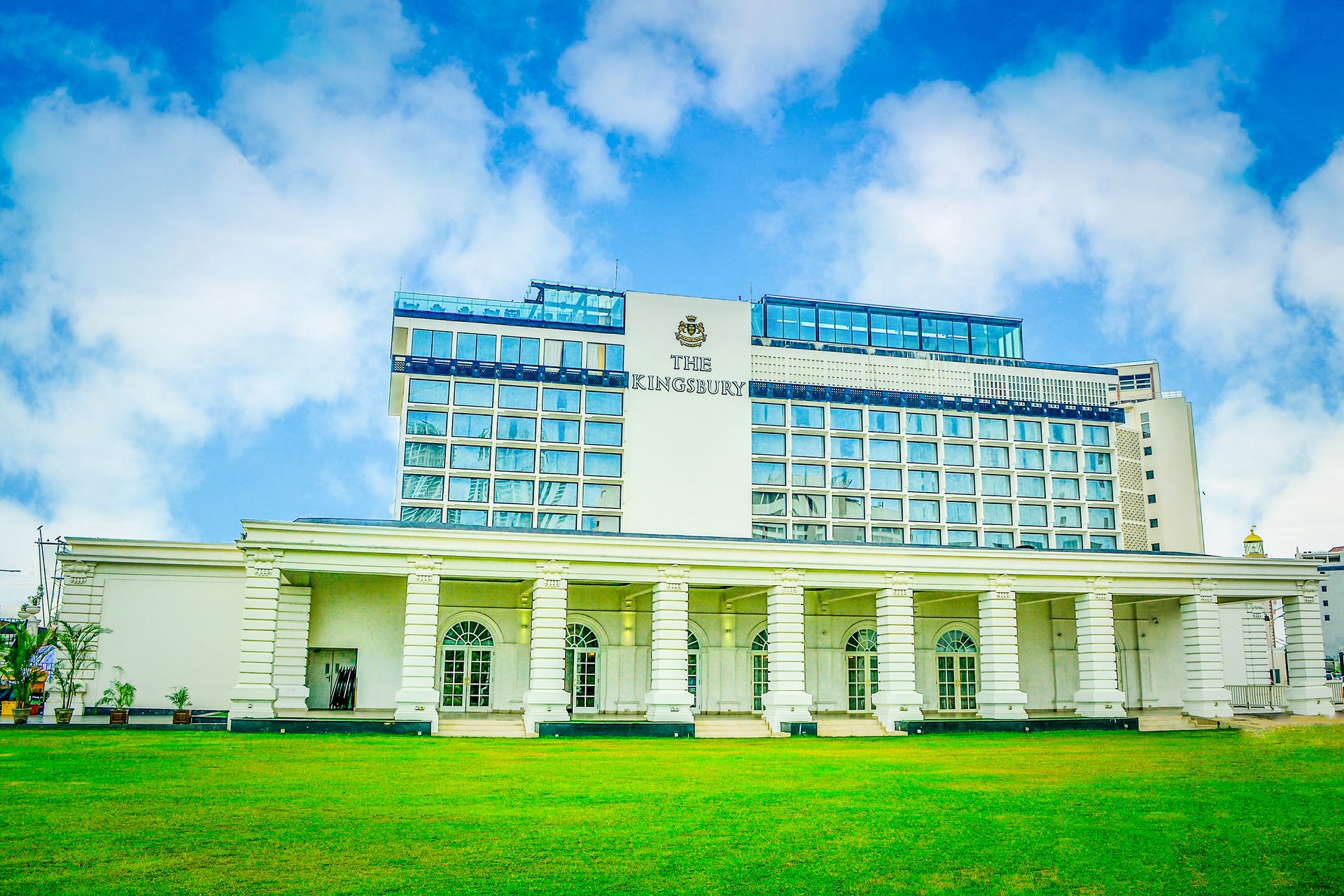 Front garden view of The Kingsbury Hotel
