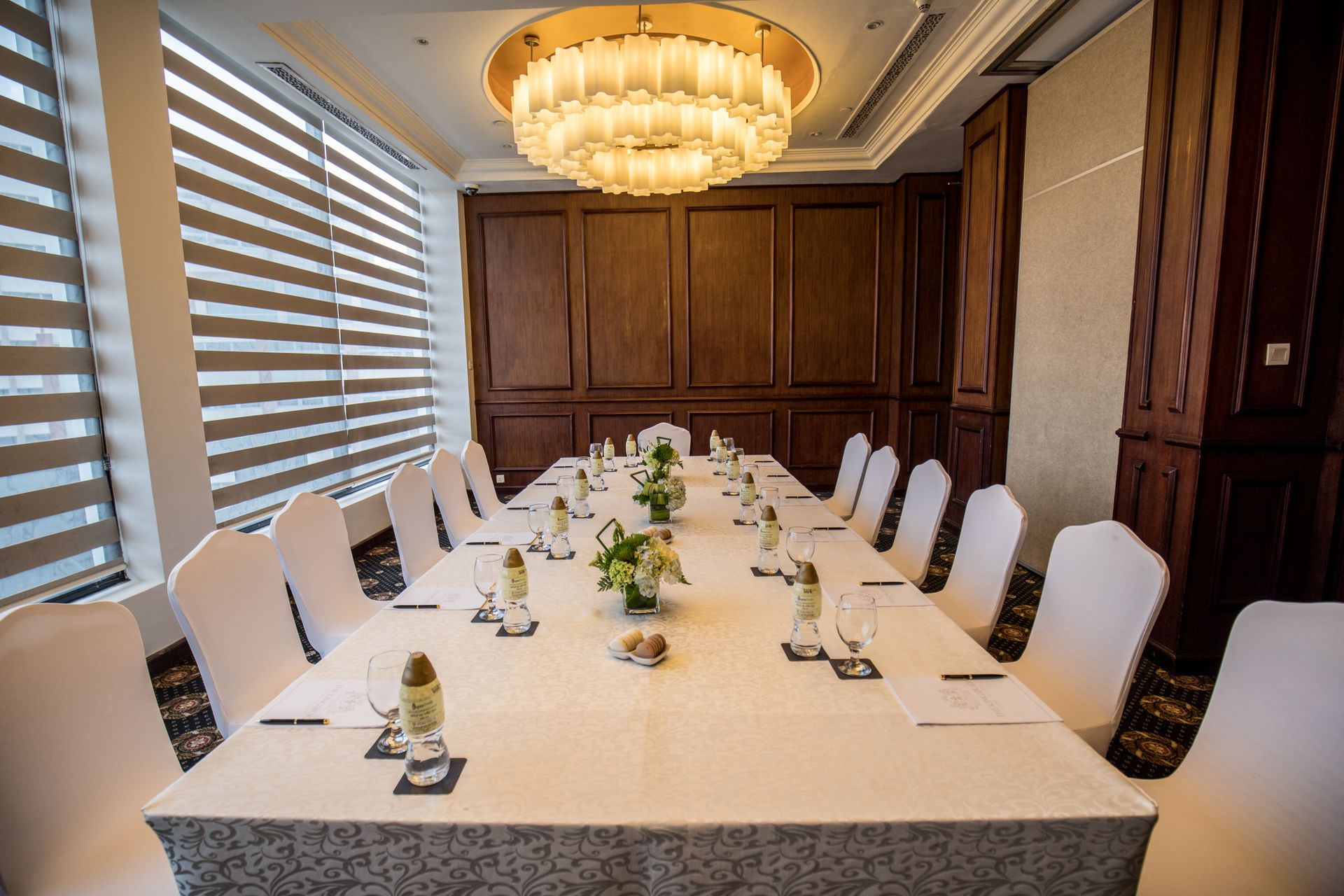 Spacious private meeting rooms at The Kingsbury Hotel