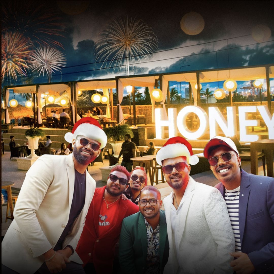 Guests celebrating New Year in the Honey Beach Club at The Kingsbury Colombo