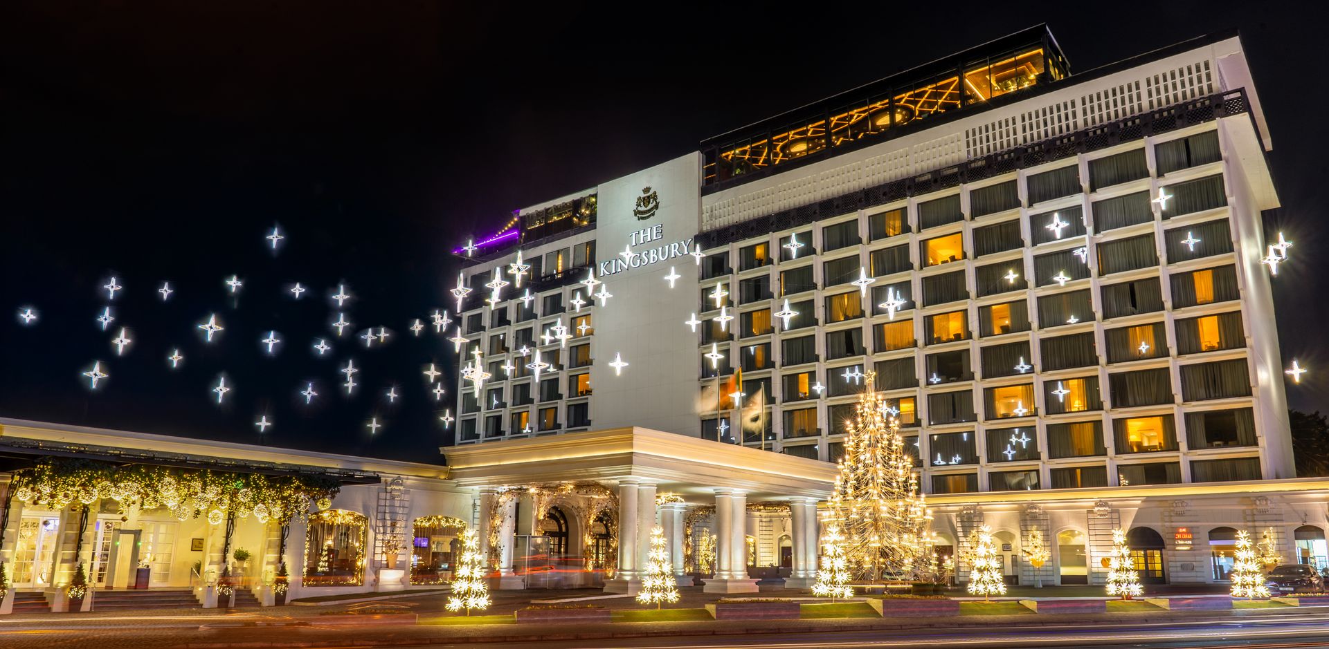 The decorated front entrance during Christmas at The Kingsbury Colombo 